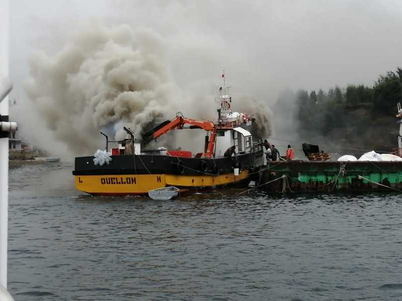 Chiloé: La Armada asegura que no hubo derrames de hidrocarburos tras incendio en lancha