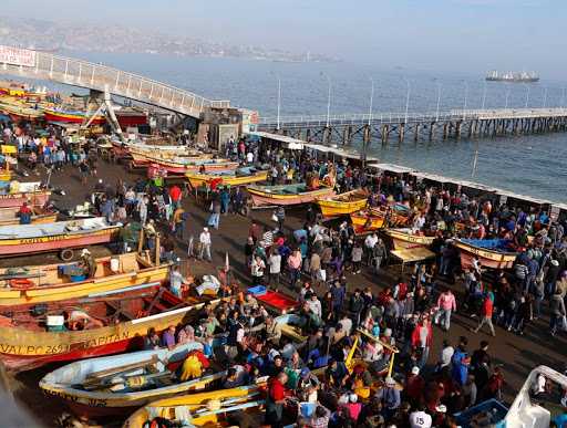 Por covid-19: Comenzó cierre de caletas en la región de Valparaíso