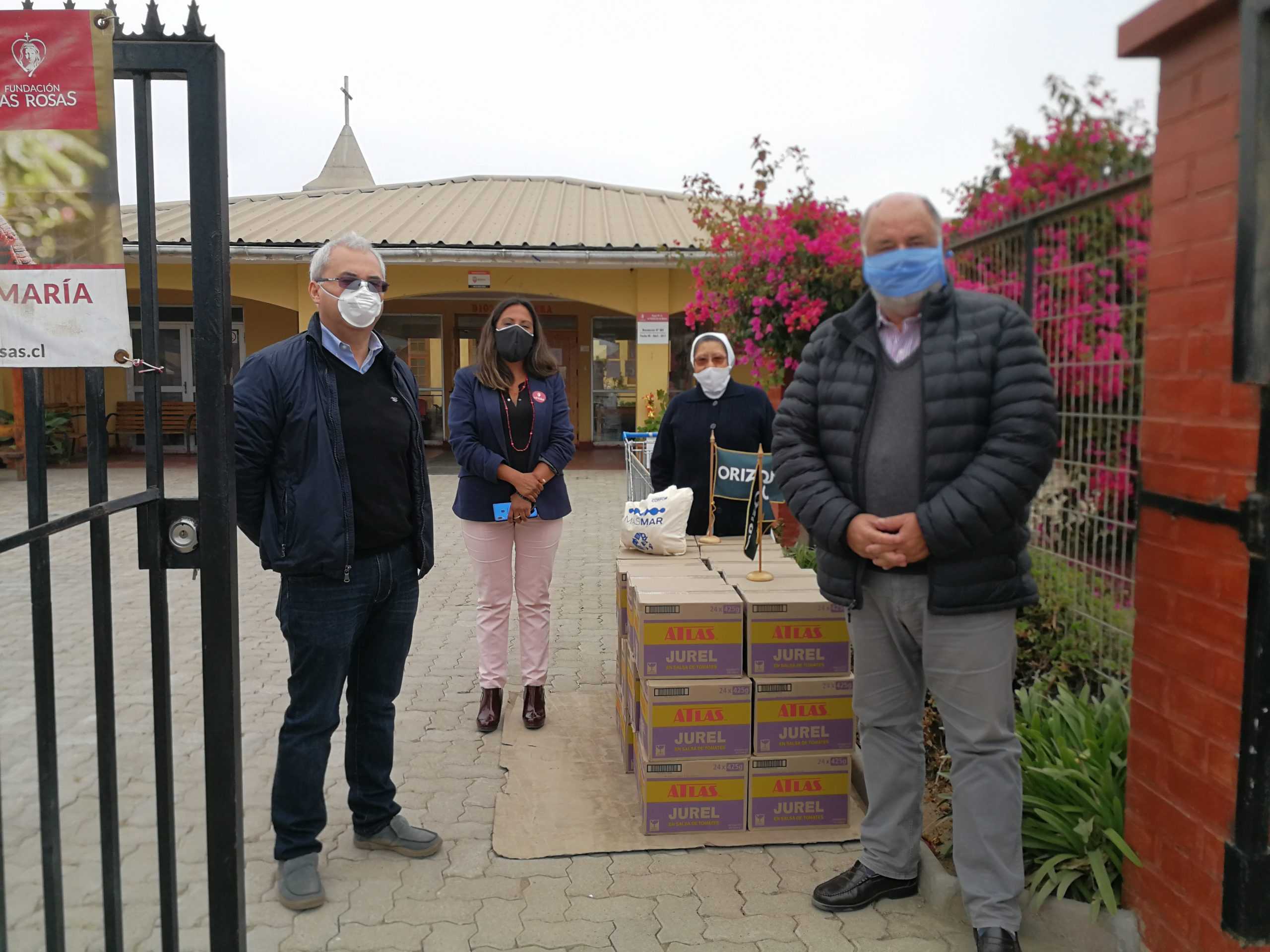 Donan jurel a residentes de Fundación Las Rosas para reforzar su sistema de salud