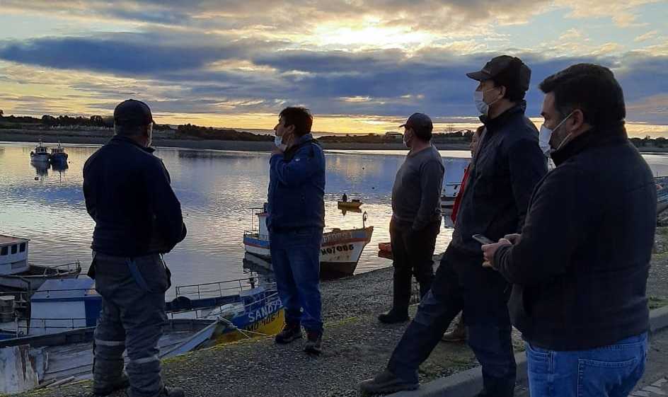 Blumar inició plan de recaptura de salmón junto a pescadores artesanales