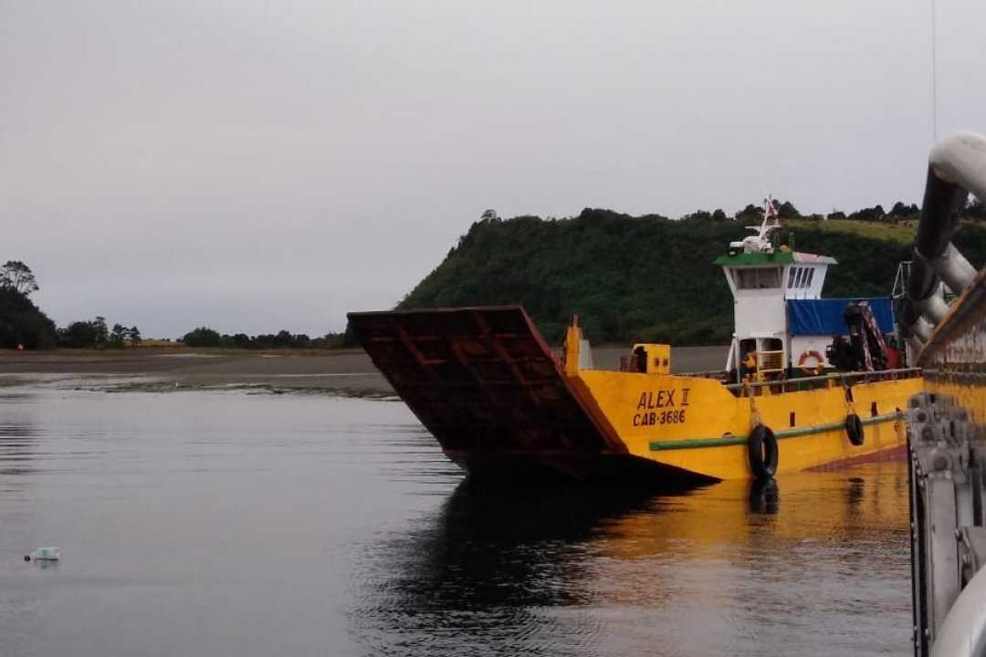 Quemchi: Entregan detalles de rescate de embarcación que presentó fallas en sus motores