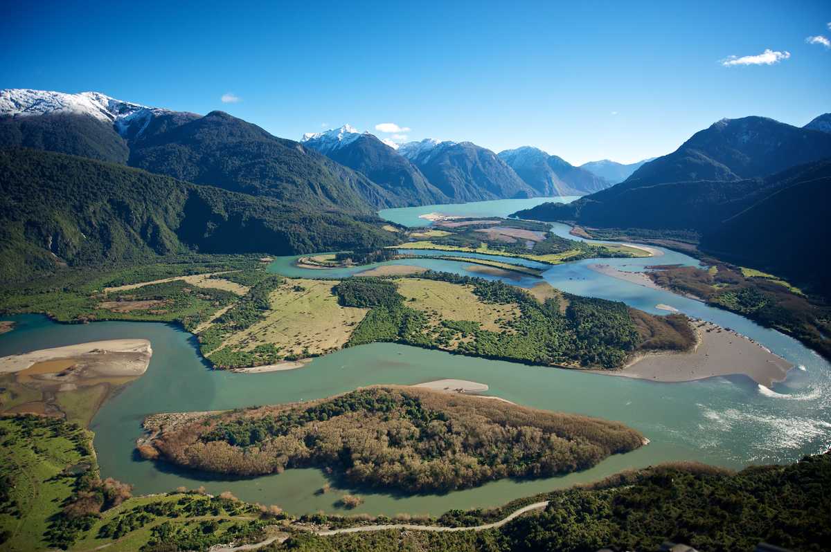 Seminario para la protección de los ríos de la Patagonia: Una mirada desde la ciencia, la política y la legislación