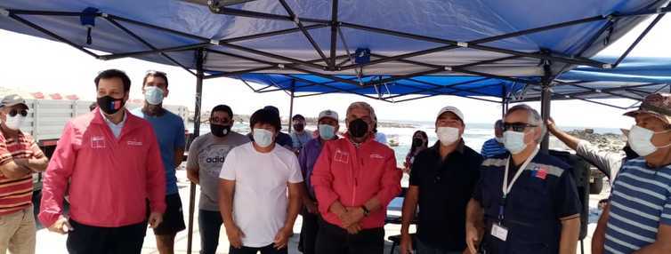 Apoyo a pescadores de Tarapacá: Camiones grúa potenciarán trabajo en caletas