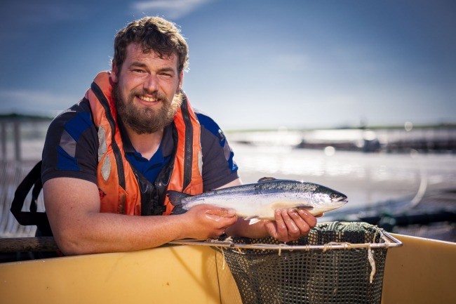 1T: Exportaciones de salmón escocés alcanzan volumen récord en la UE