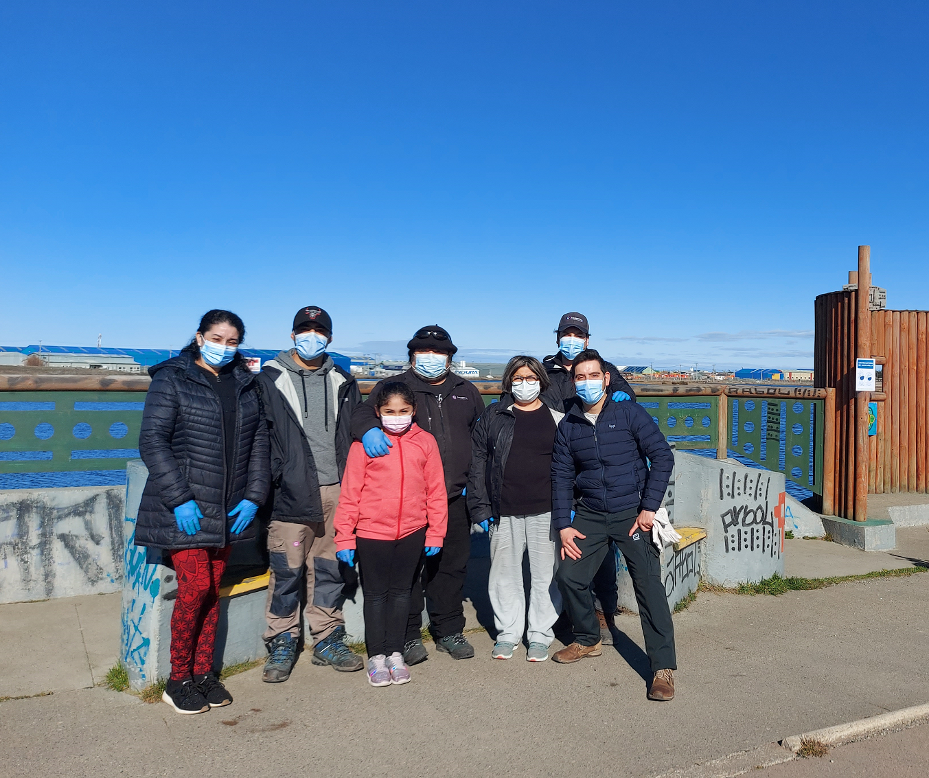 Punta Arenas: Equipo de Aquagestión participó en limpieza de humedal Tres Puentes