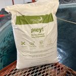 Skretting y Mowi concretan proyecto piloto de bolsas compostables