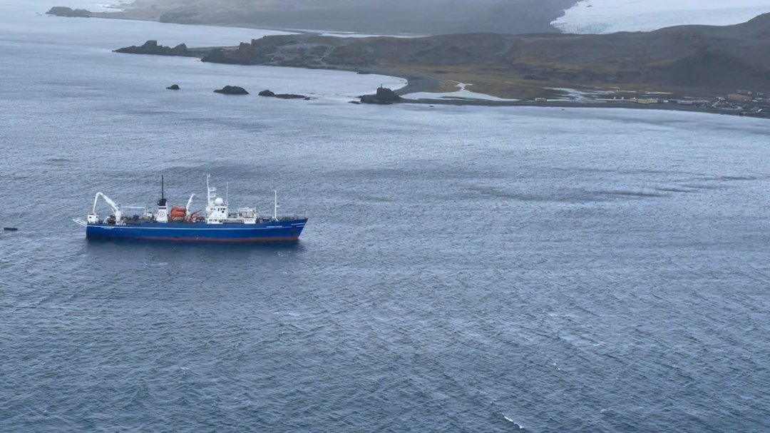 Autoridad Marítima activa emergencia marítima por varada de buque ruso en la Antártica
