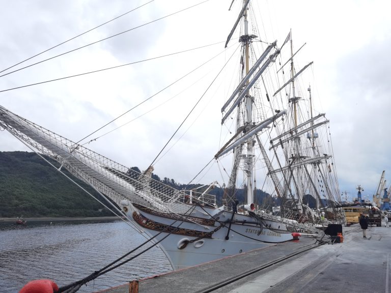 [VIDEO] Mowi realizó Seminario de Innovación Acuícola abordo de velero noruego en Puerto Montt