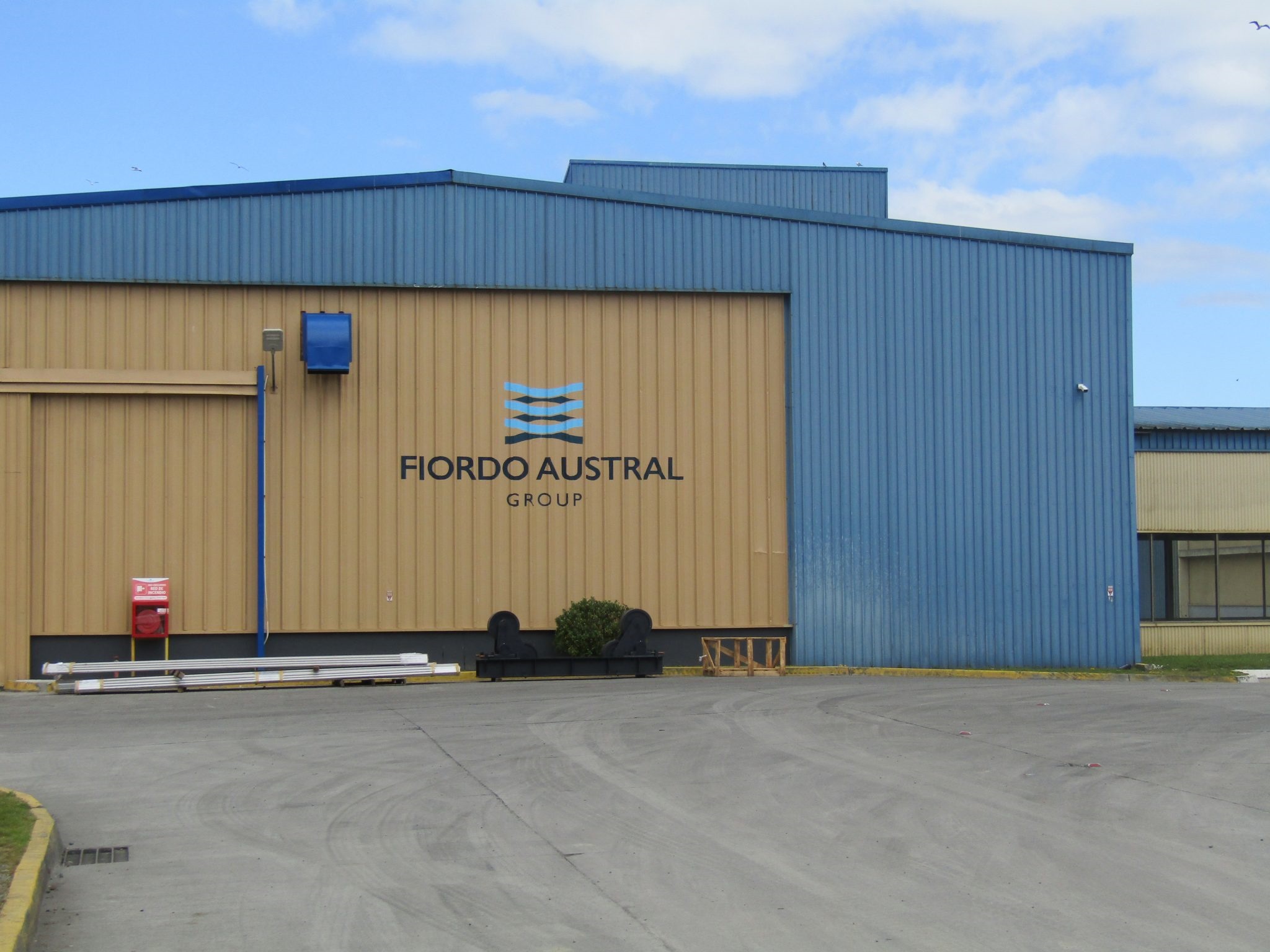 Fiordo Austral adiciona 5 embarcaciones para enfrentar mortalidades masivas