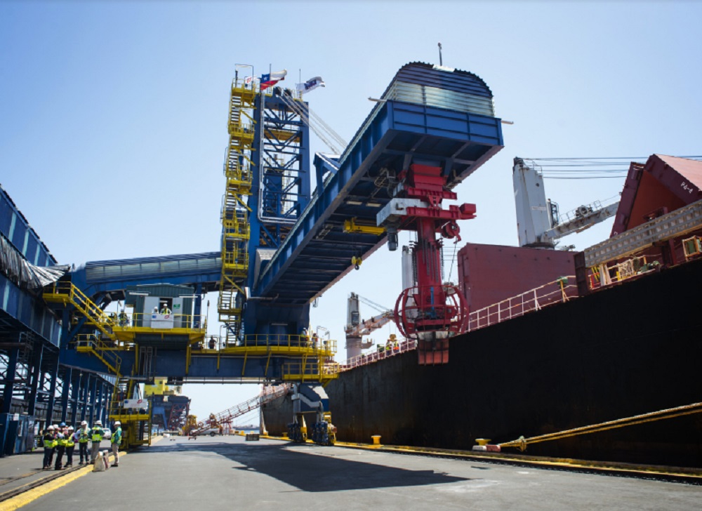 Comercio exterior por vía marítima aumentó su valor en dólares en un 30,4%
