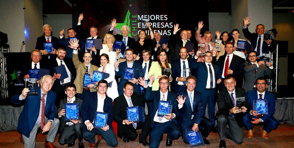 Patagonia Wellboat es premiado como una de las 33 mejores empresas chilenas