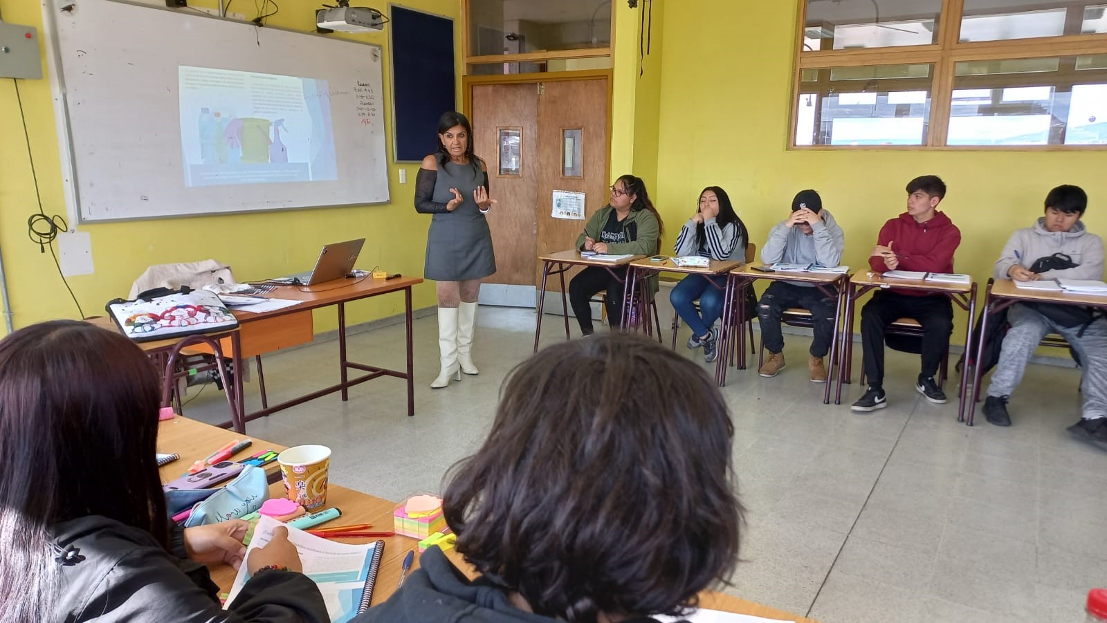Alumnos del Liceo María Behety se certificaron en curso de inocuidad alimentaria