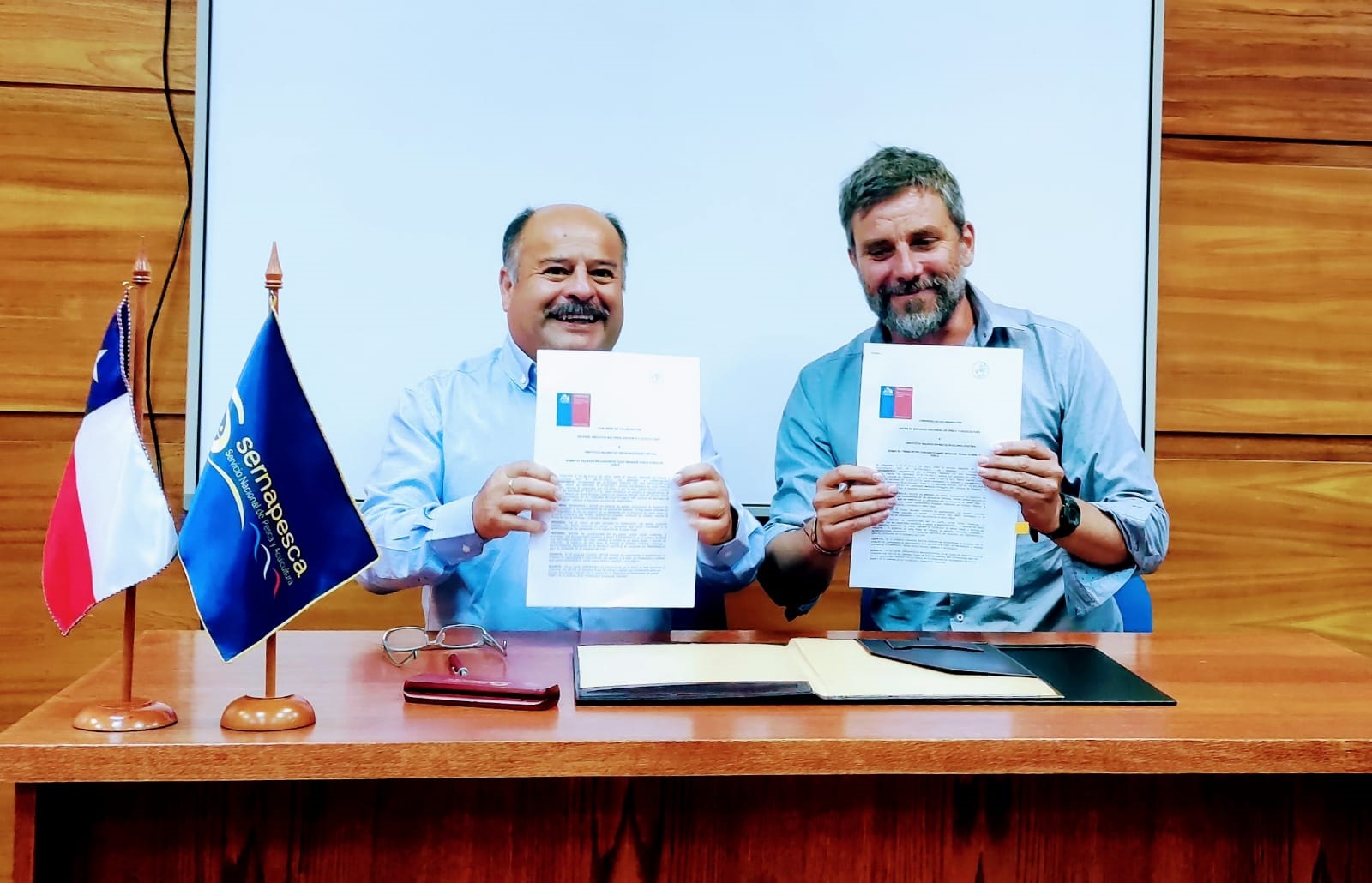 Sernapesca y el Instituto Milenio Secos firman convenio de cooperación de sostenibilidad pesquera