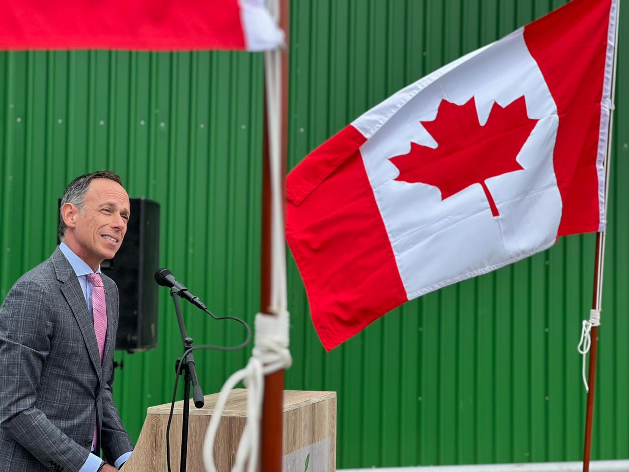 Embajador de Canadá visita primera planta de biogás en Chile: “Es un ejemplo de cómo podemos trabajar”