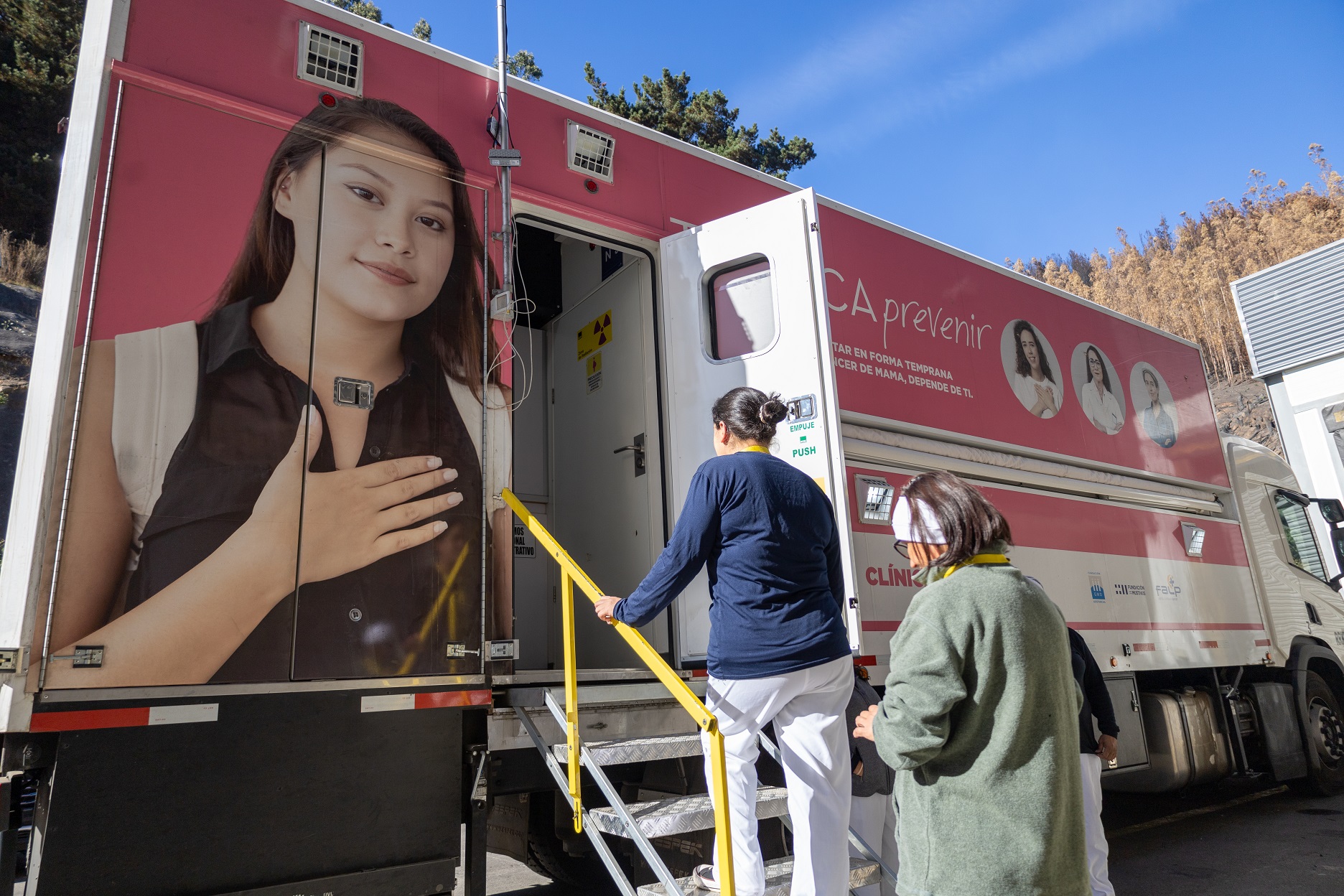 Industriales del Biobío realizan más de 500 mamografías gratuitas a trabajadoras y pescadoras