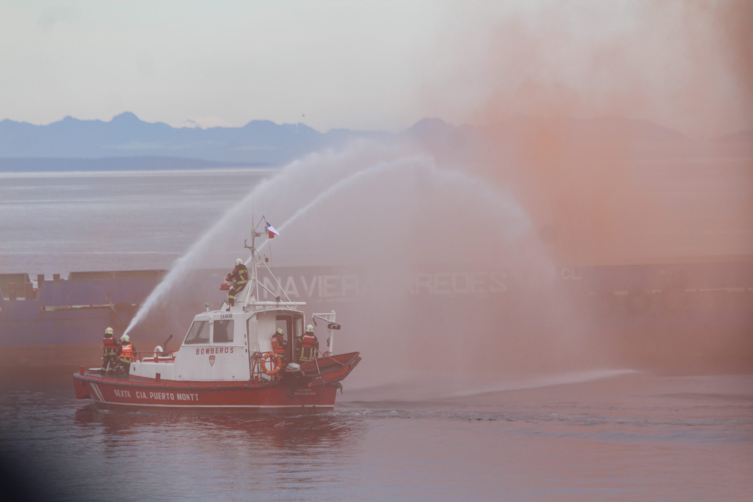 Armada efectuó simulacro de emergencias múltiples marítimas en Puerto Montt
