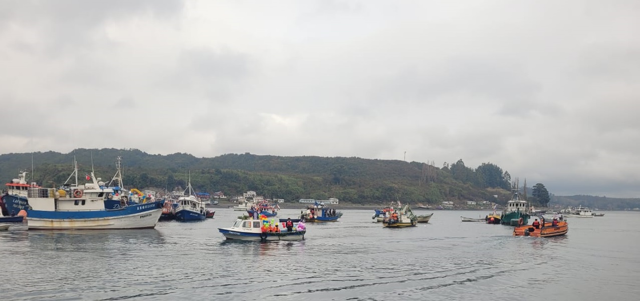 Puerto Montt: Cierran festividades de San Pedro con procesión en el mar