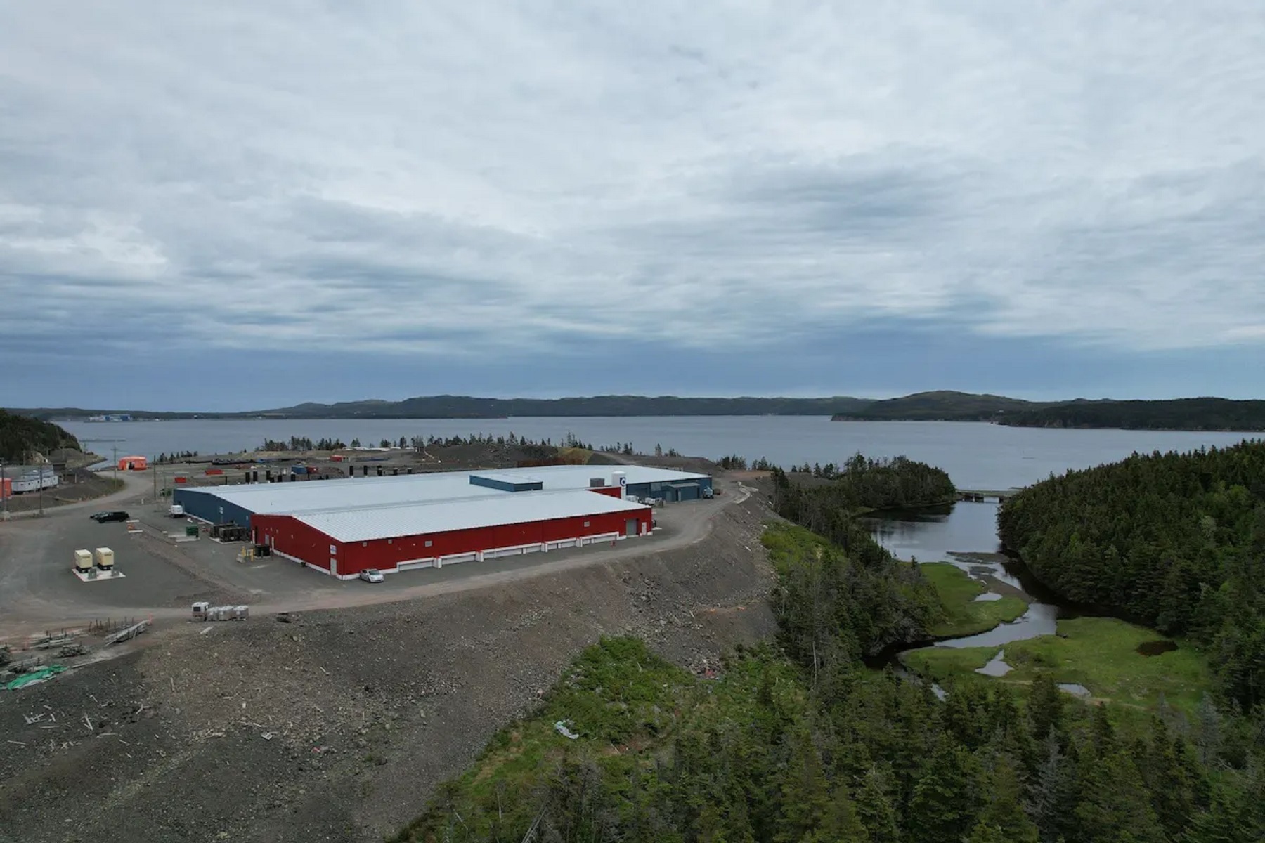 Grieg Seafood Newfoundland reanuda construcción de instalación RAS post-smolt en Marystown