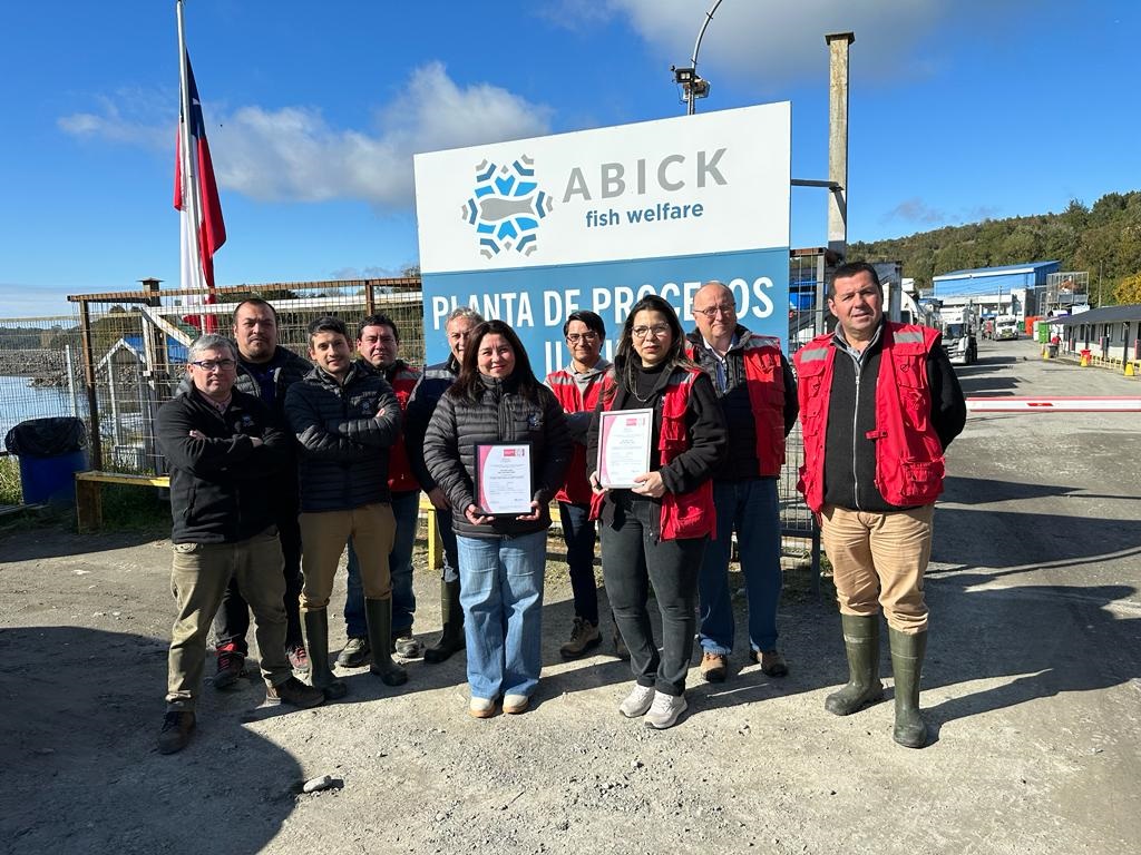 Abick obtiene importante certificación internacional para sus procesos acuícolas