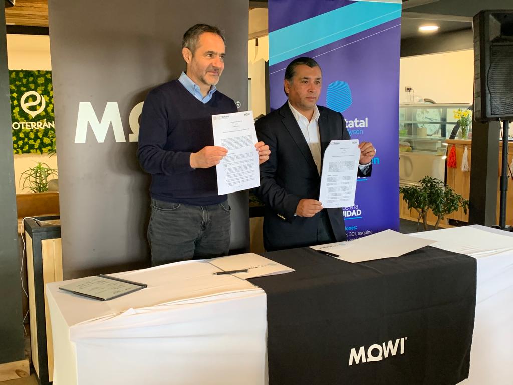 Mowi firma convenio de colaboración con el Centro de Formación Técnica de Aysén