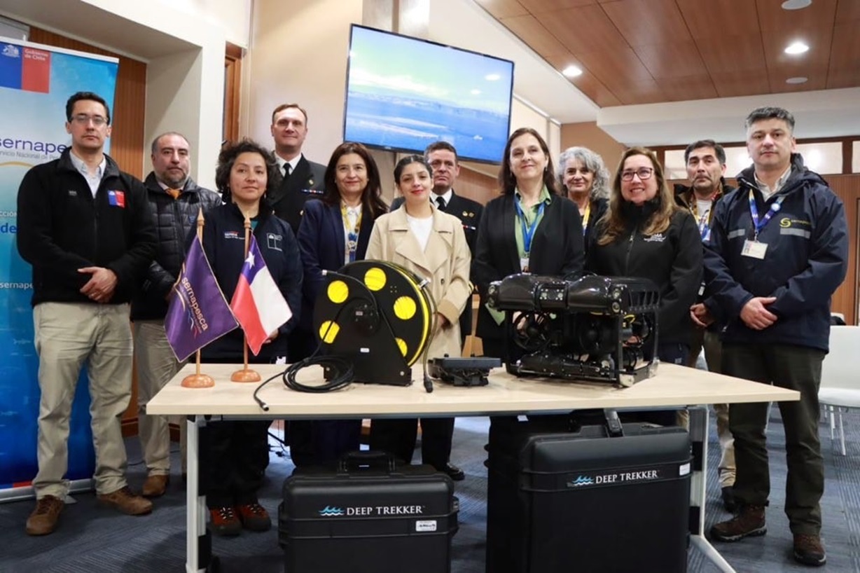 SMA entrega robot submarino a Sernapesca para fortalecer fiscalización
