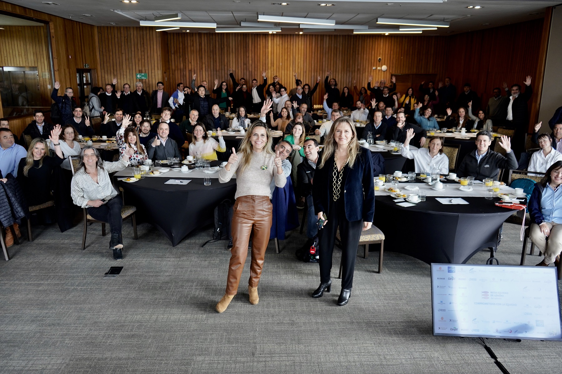 [LA + LEÍDA EL JUEVES] Más de 100 líderes salmonicultores se reúnen para reforzar compromisos en equidad de género